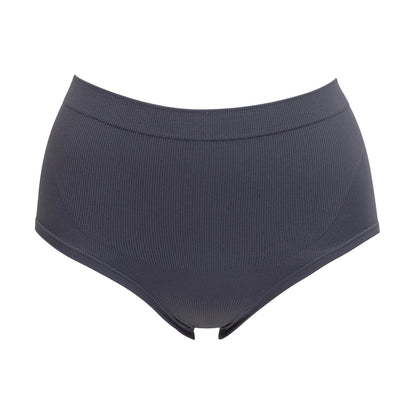 美PANTY こっそりお腹押さえ