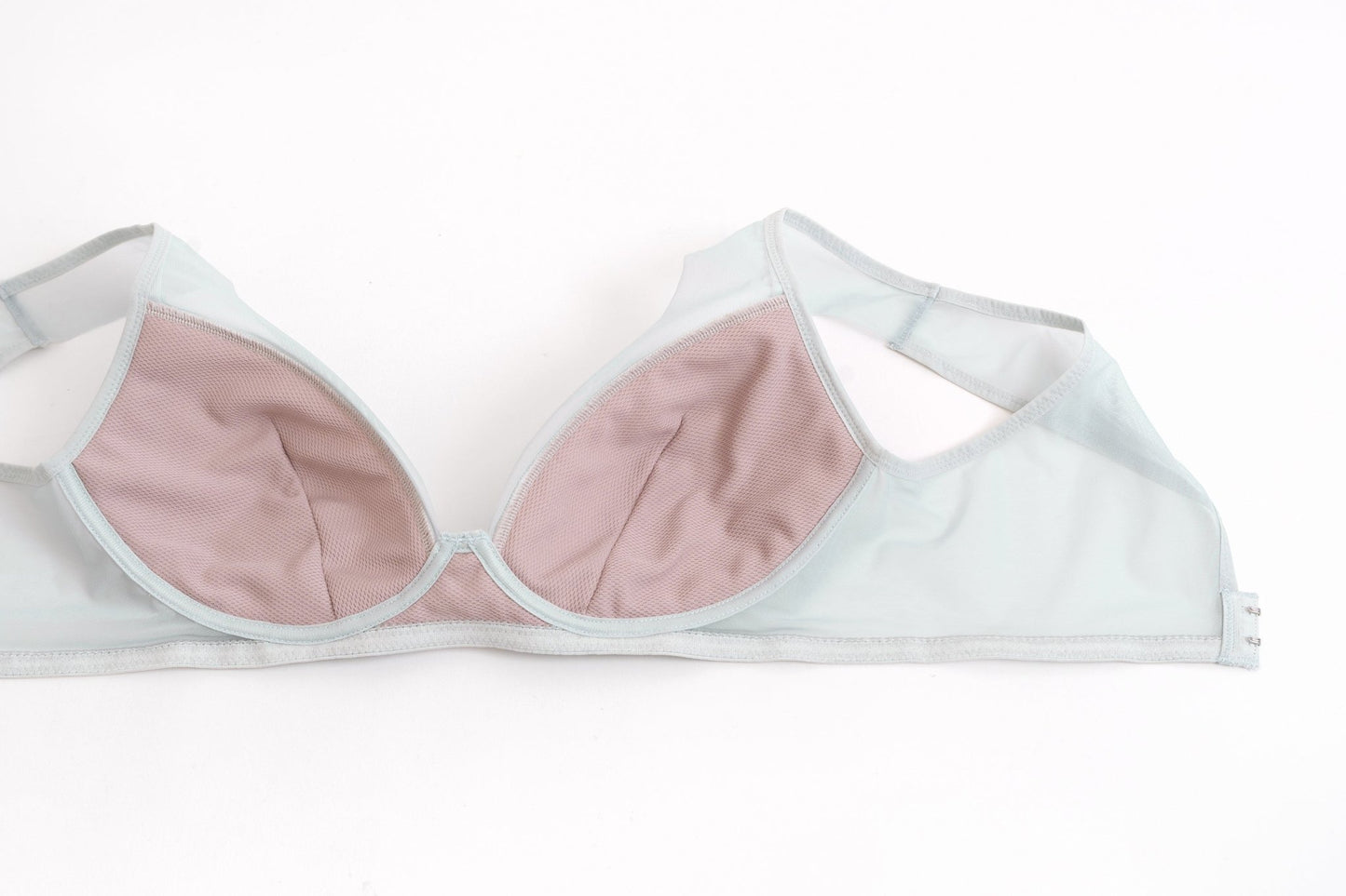 肩の負担を解決 ノンワイヤーブラ - LECIEN ルシアン